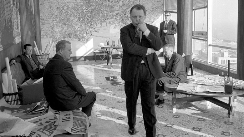 кадр из фильма Руки над городом