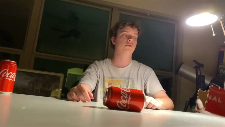 кадр из фильма Coke Addiction