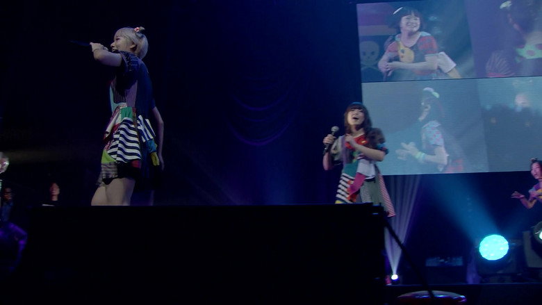 кадр из фильма BiS解散LIVE「BiSなりの武道館」@横浜アリーナ