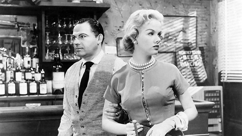 кадр из фильма Street of Sinners