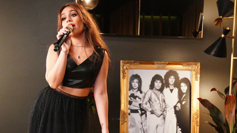 кадр из фильма The Queen Family Singalong