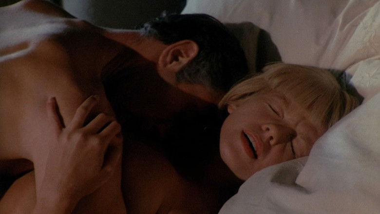 кадр из фильма Распутница