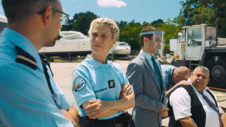 кадр из фильма Закрытое море: Год акулы