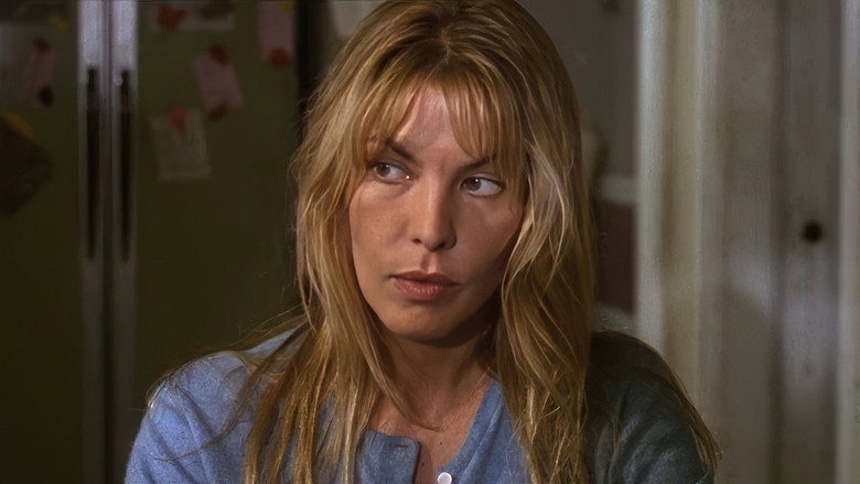 кадр из фильма Домой дороги нет