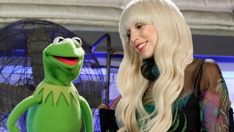 кадр из фильма Lady Gaga & the Muppets Holiday Spectacular