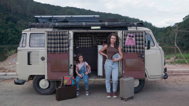 кадр из фильма Eu, a Kombi e a Garotinha que Encontrei no Meio do Caminho