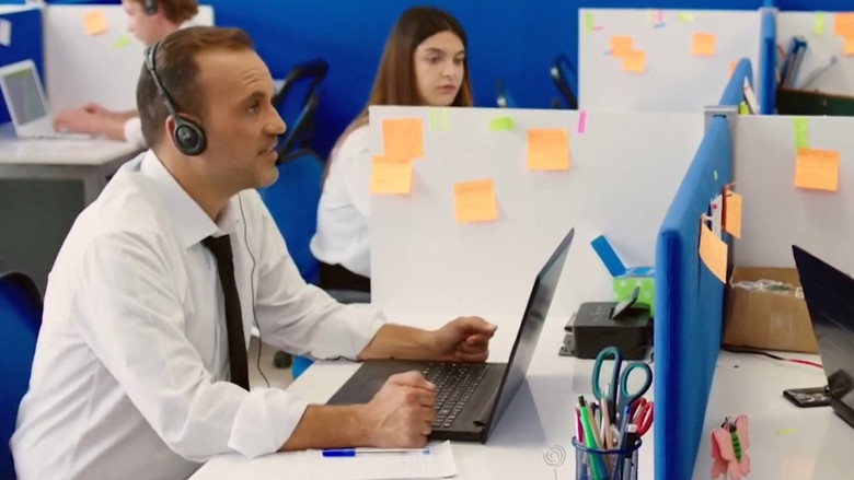 кадр из фильма Her Şey Dahil