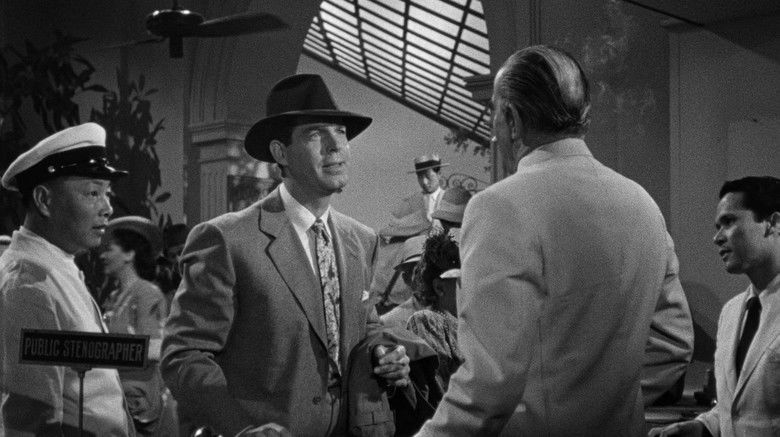 кадр из фильма Сингапур