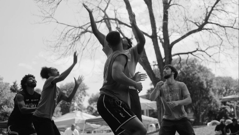 кадр из фильма FC21 (Halifax)