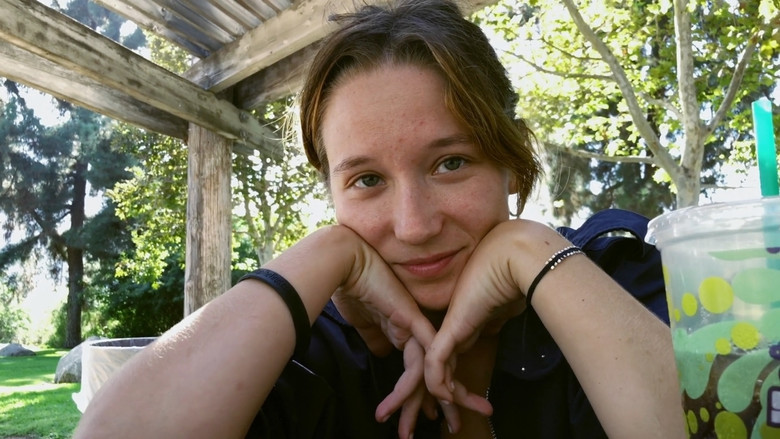 кадр из фильма M.O.M. Mothers of Monsters