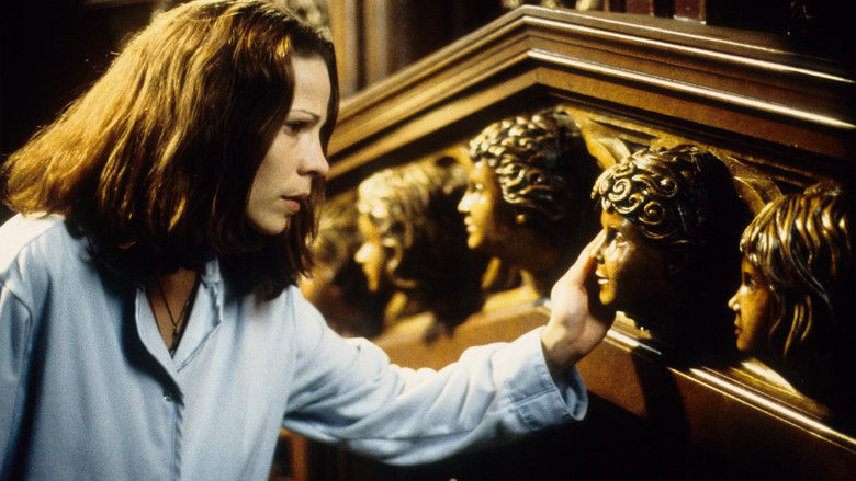 кадр из фильма Призрак дома на холме