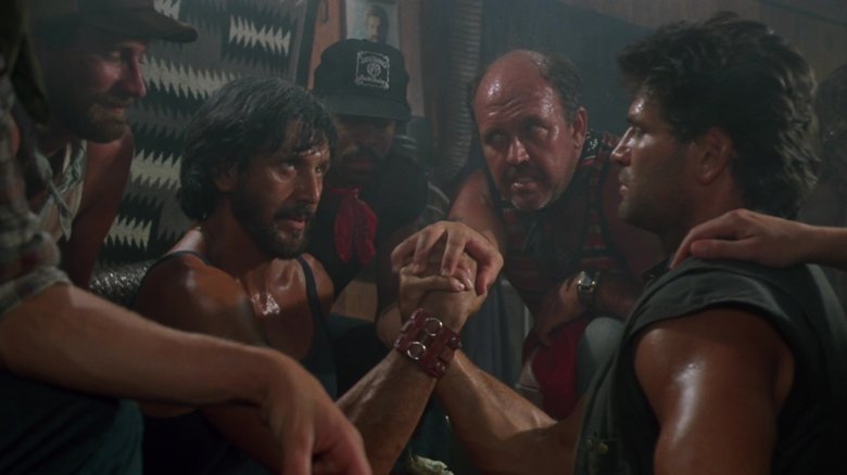 кадр из фильма Стальные руки