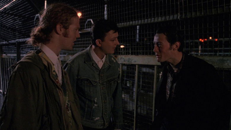 кадр из фильма Обязательства