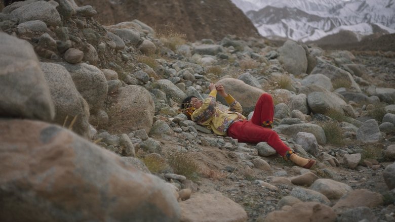 кадр из фильма Across the Waters