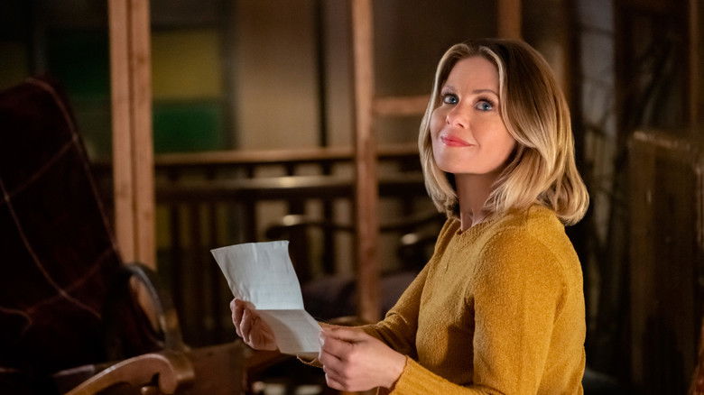 кадр из фильма Рождественский городок