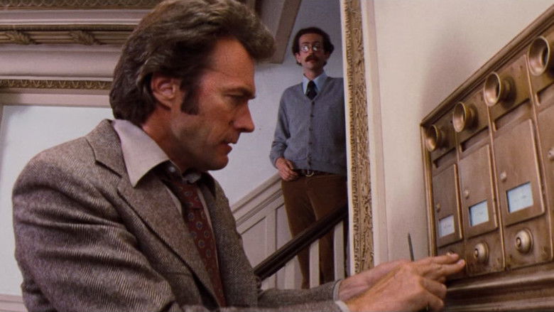 кадр из фильма Грязный Гарри 2: Высшая сила