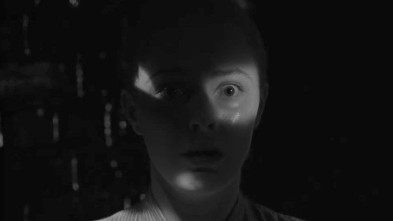 кадр из фильма В клетке