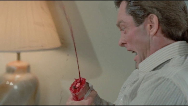 кадр из фильма Кровная ярость