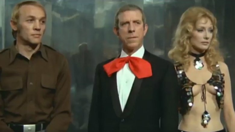 кадр из фильма Трава окрашенная в красный цвет