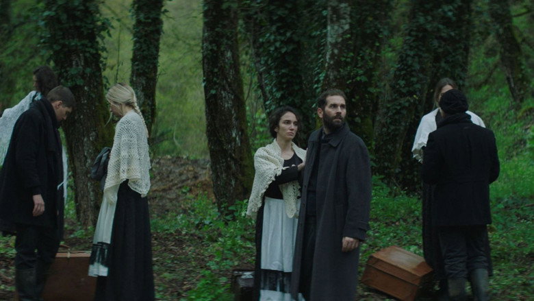 кадр из фильма Άπειρη Γη