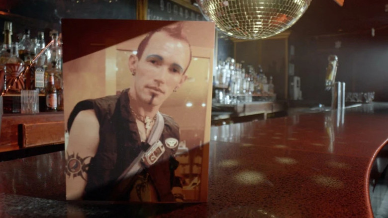 кадр из фильма Murder in Glitterball City