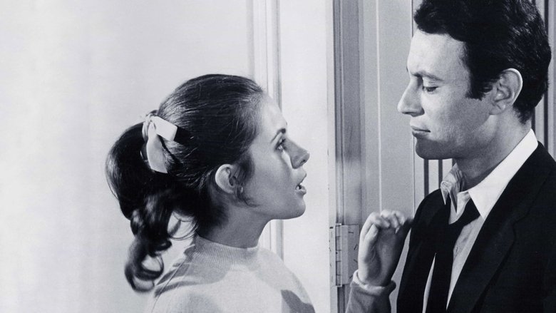 кадр из фильма Топаз