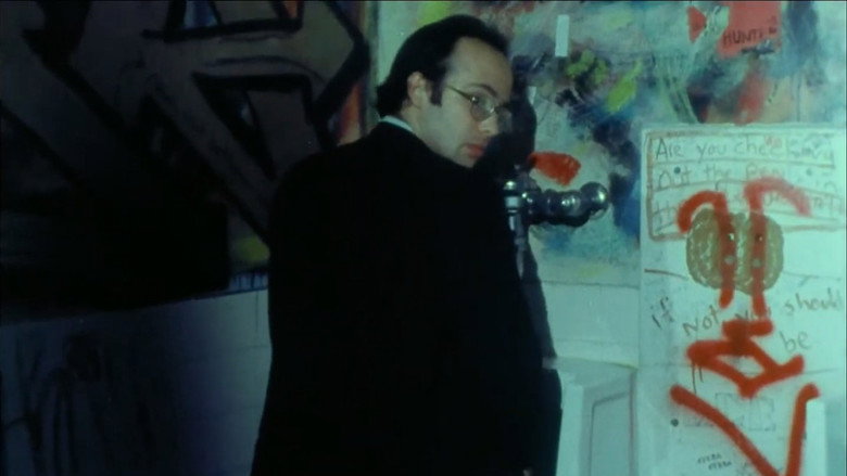 кадр из фильма Hey Mister, You're in the Girls' Room