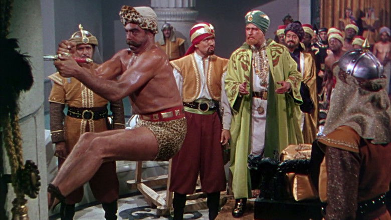 кадр из фильма Золотой клинок