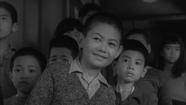 кадр из фильма 母を求める子等