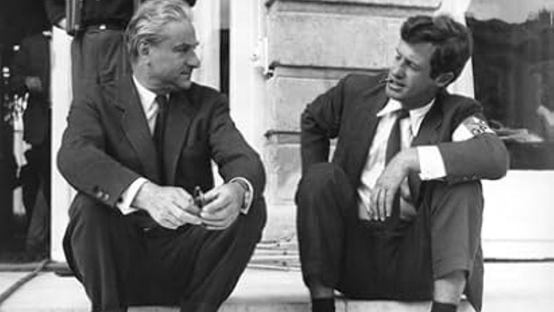 кадр из фильма Горит ли Париж?