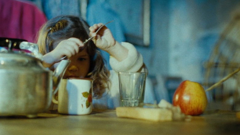 кадр из фильма Три истории