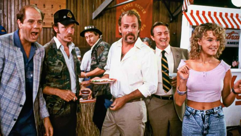 кадр из фильма В стране