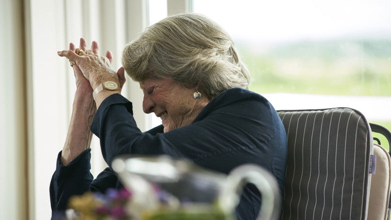 кадр из фильма Nothing Like a Dame