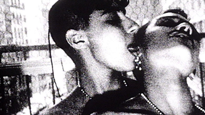 кадр из фильма Nitrate Kisses