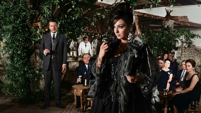 кадр из фильма Çiçekçi Kız