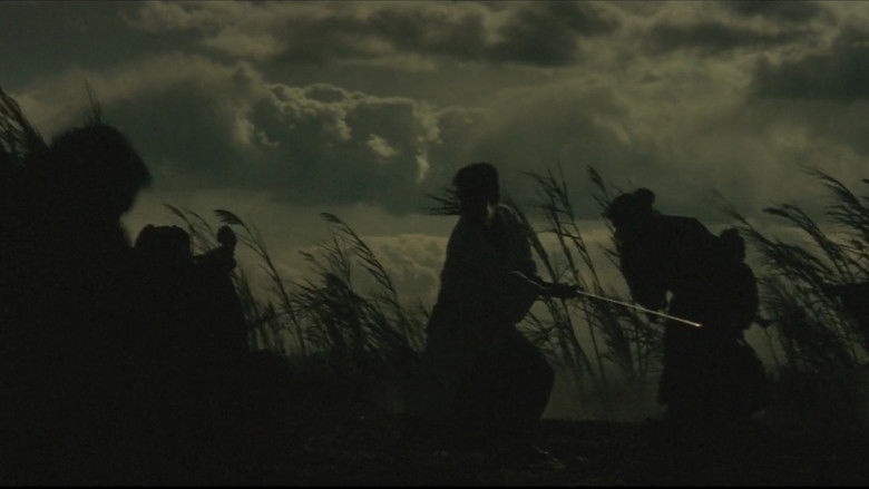 кадр из фильма 赤い手裏剣