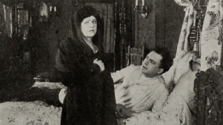 кадр из фильма The Kiss of Hate