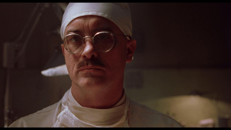 кадр из фильма Дом ночных призраков