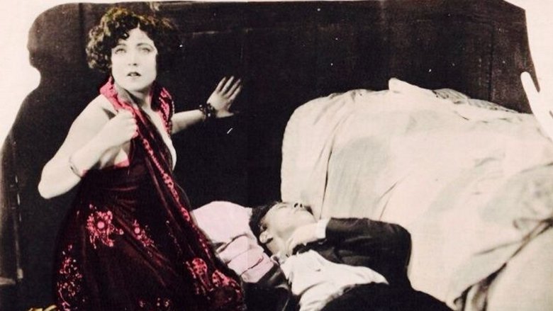 кадр из фильма Tin Gods