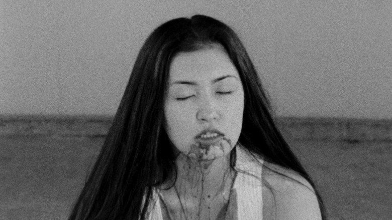 кадр из фильма Любовь к резине