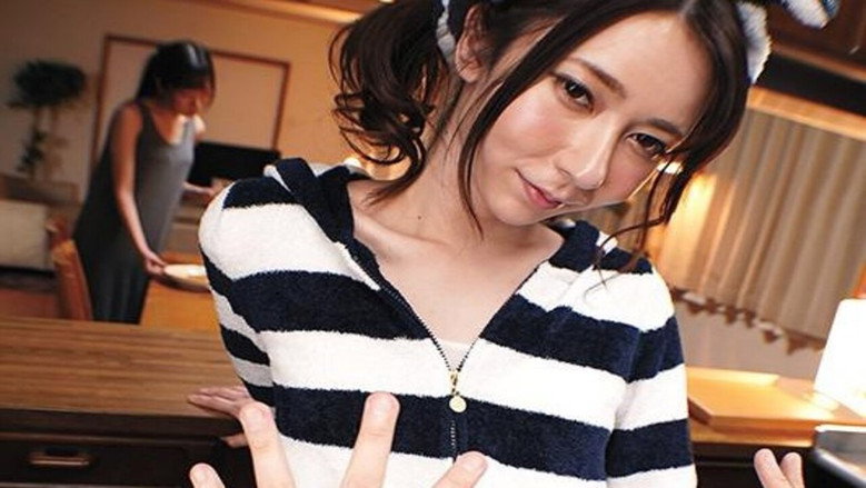 кадр из фильма DASD-679 おちんちんを見せつけ、全力で誘惑してくる彼女の兄 愛沢さら