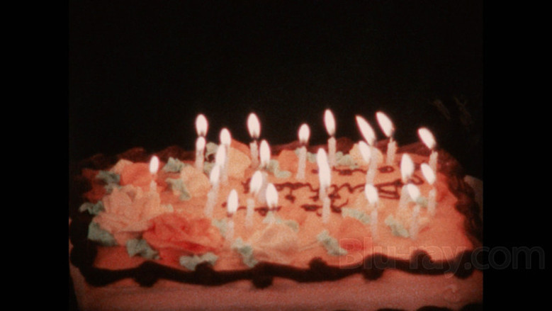 кадр из фильма The Wrong Door