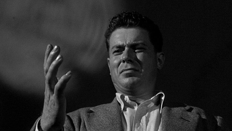 кадр из фильма Снайпер