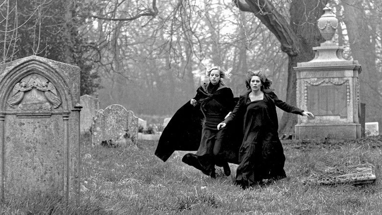 кадр из фильма Вампиры