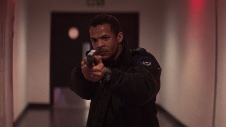 кадр из фильма Возмещение