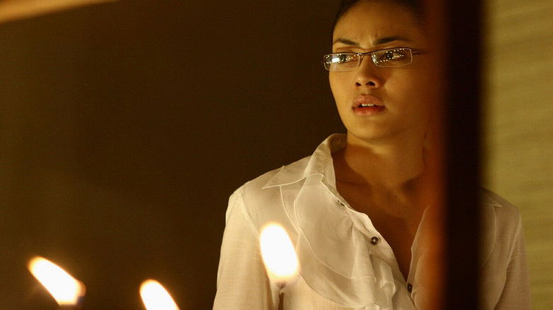 кадр из фильма คนไฟลุก