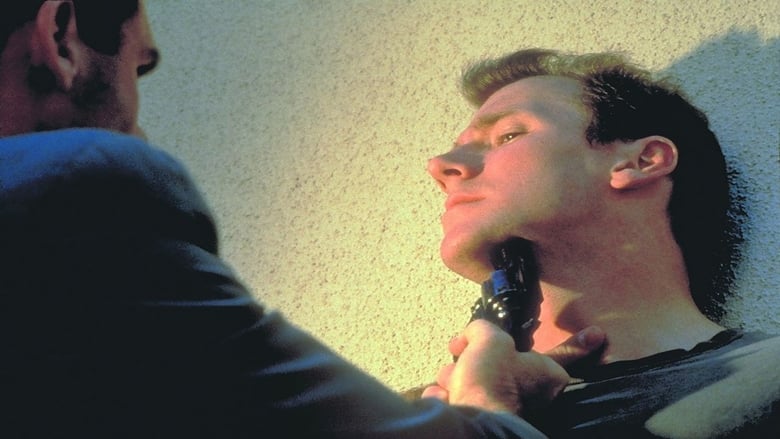 кадр из фильма Грязные деньги