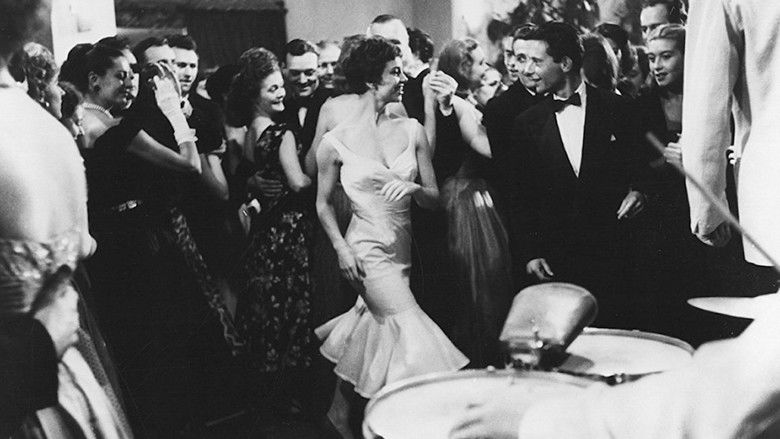 кадр из фильма Town on Trial