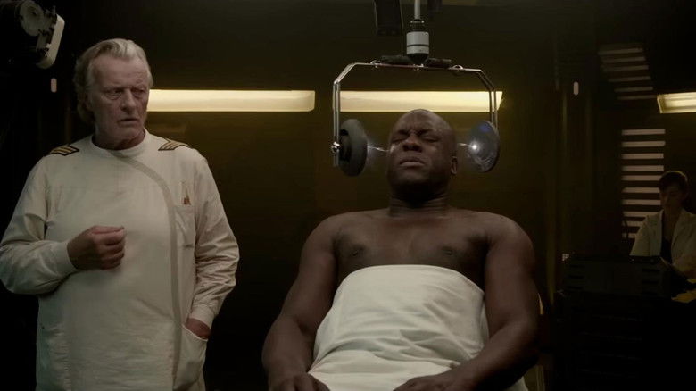 кадр из фильма Клоны