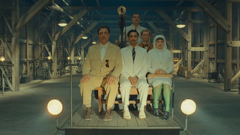 кадр из фильма Финикийская схема